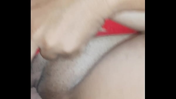 Safada Gemendo Gostoso, Molhada De Tesão