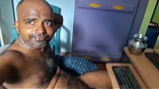 Indian Bbc Guy’s Raw 216 Video – Watch His Thick Desi Cock In Action