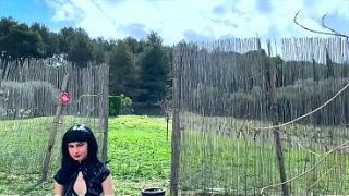 Lucifera, La Petite Brunette Coquine Qui Te Fait Craquer