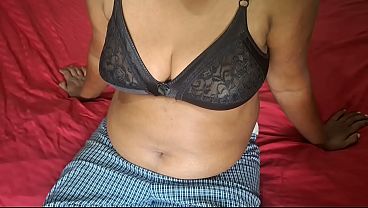 Cleaning Lady Finds Horny Brother In Bedroom, So Fucking Hot