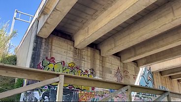 Sexo Salvaje Bajo Un Puente, En Plena Calle, Mientras La Gente Pasa Y Nos Mira