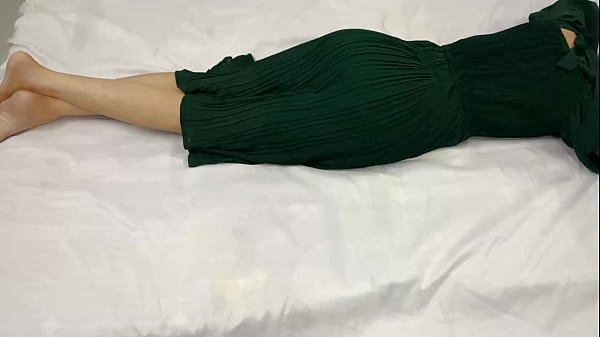 My Barely Legal Step Sister Was All Alone In Her Room, So I Slipped In At Night And Pounded Her Tight Wet Pussy.