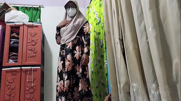 Guru Ngintip Murid Lagi Colmek, Langsung Diajak Main Bareng Di Kelas.