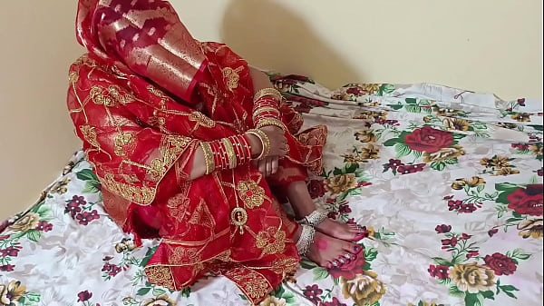 Pahli Raat: Pati Ke Sath Patni Ki Suhagrat, Arrange Marriage, Desi First Night Homemade, Naye Shadi-shuda Jode Ki Kamaal Raat.
