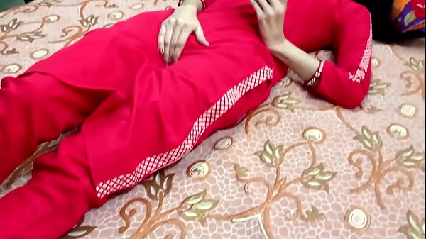 Slim Babe Fucks Her Tenant Full Movie In Hindi Audio, Hot Chudai Scene.