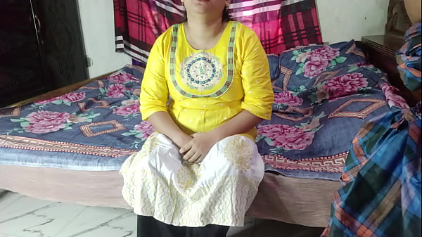 Sexy Bengali Bhabhi Craves Fun The Moment Her Husband Steps Out