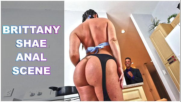 Bangbros – That Juicy Teen Pawg Brittany Shae Gets Her Ass Filled Hard And Looks Fucking Hot Taking Every Inch