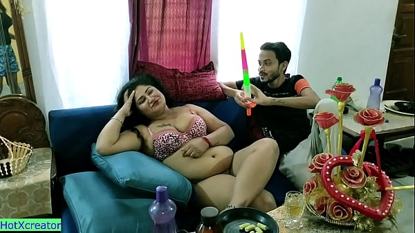 Indian Hot Bhabhi’s Birthday Fuck With Her Teen Lover! Hindi Xxx