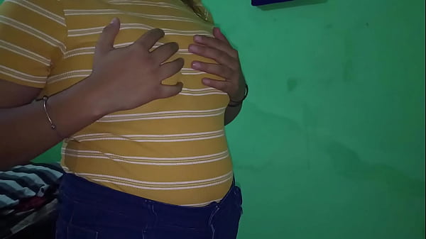 Indian Desi Babe Shoves A Toy Deep In Her Thick Juicy Ass