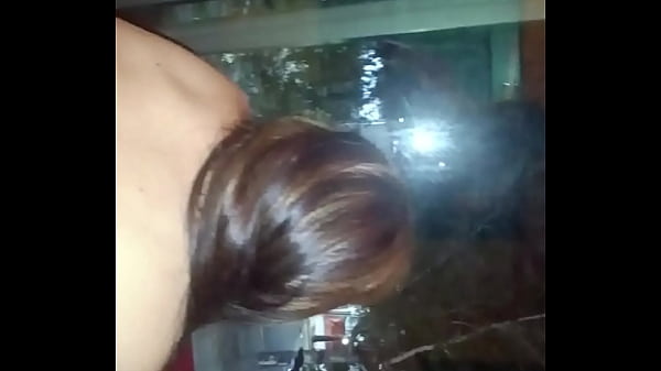 La Mamá De Mi Amigo Me Tiene Loco, Con Esas Curvas Que Quiero Saborear