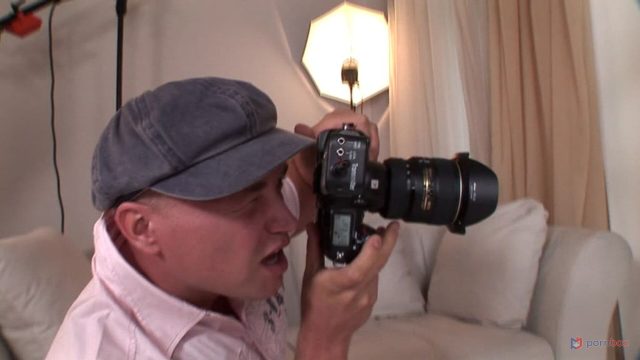 Porn World – Jess Spreads Pink Pussy For Photographer, Fucks Slutty Stars Pink Pussy & Genia On Set Gp1921