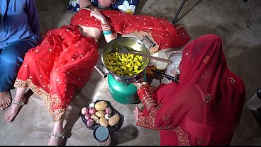 Desi Indian Step Mom Ki Chudai Kitchen Mein Dirty Talk Ke Saath, Garam Aur Sexy Hindi Mein