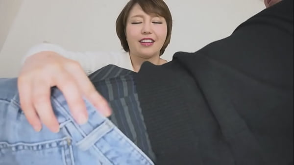 息子の同級生を喰い尽くす、母・双葉みおの痴態