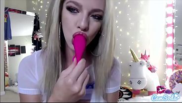 Watch Tiffany Watson’s First Time Getting Off On Cam