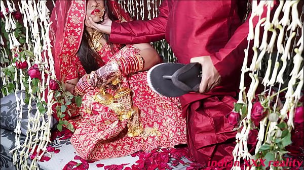Indian Shaadi Ka Raat Ka Kamaal, Honeymoon Mein Chhupa Maza