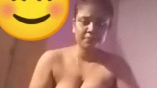 Lankan Girl Strips Naked For Steamy Video Call Session