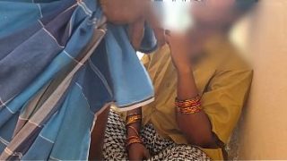 Indian Desi Sex Mason Fucks His Sweaty Worker Raw