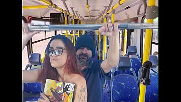 Encoxada No Busão Lotado, Gemidos Abafados E Corpos Colados