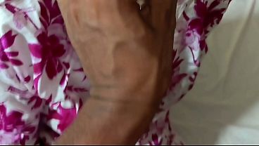 Desi Desi Gaaon Ki Chhori, Bade Bade Gol Gol Dabaane