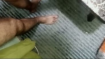 عراقي سالب يفتح طيزه لفحل سعودي وصاحبه بنيك طيز ومص زب ثلاثي ناري