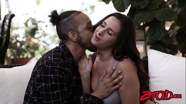 Natural Babe Ashley Adams Gets Drenched After A Rough, Deep Pounding