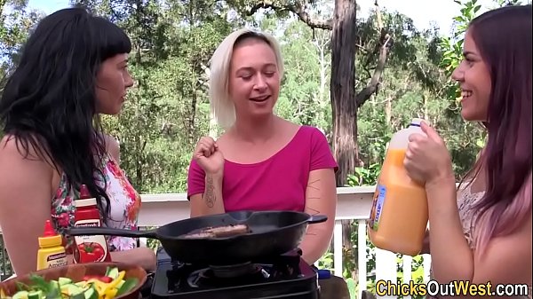 Three Wild Aussie Lesbians Going At It In A Hot, Sweaty Threeway